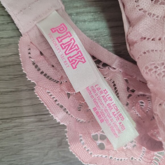 Victoria's Secret Pink Lace Halter top bra Size XS Light Pink Scalloped Edge - Picture 5 of 6